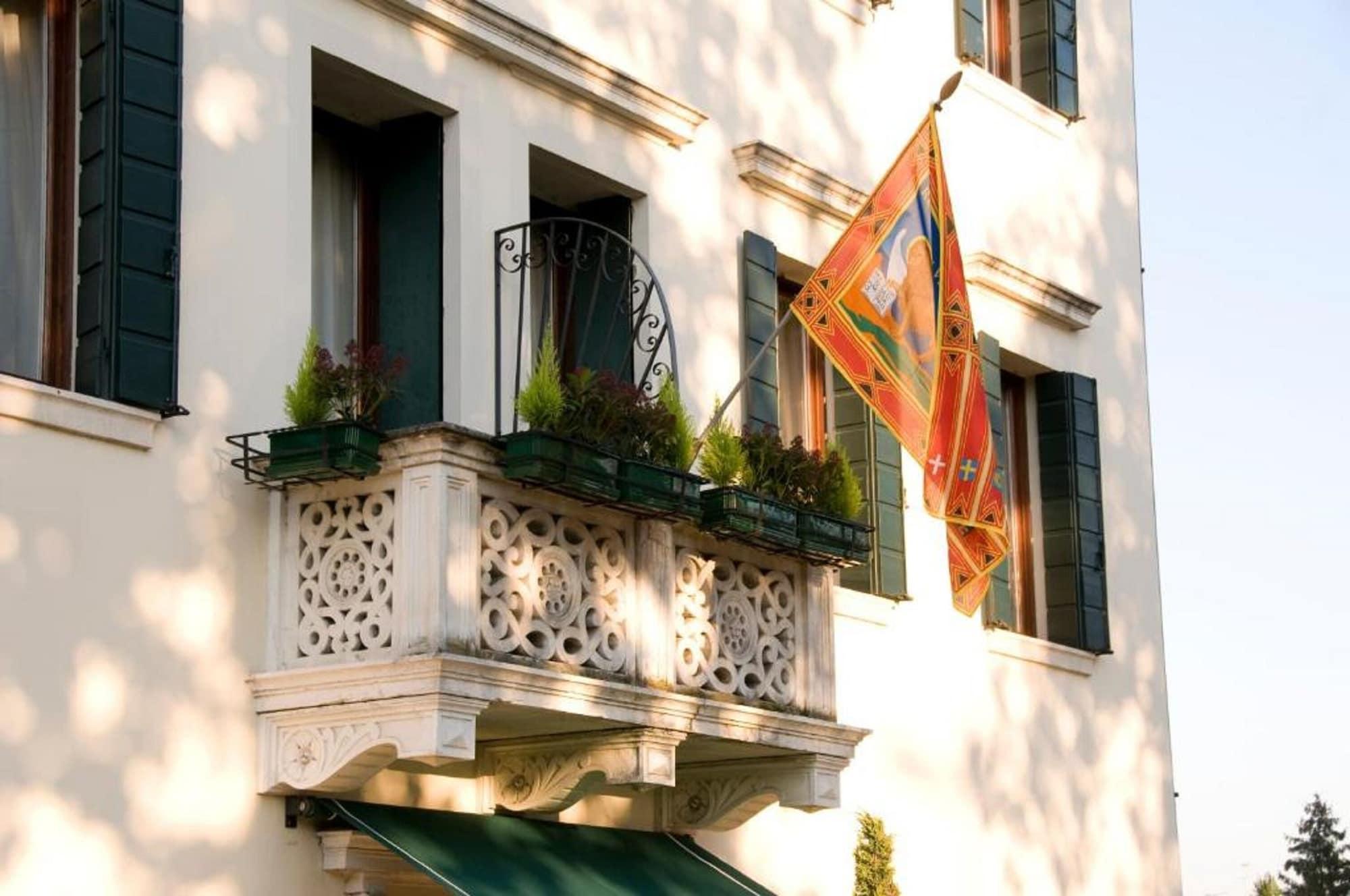 Hotel Scala Treviso Exterior foto